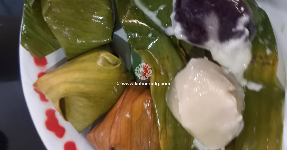 Resep Lapek Bugih, Kue Ketan Isi Kelapa Khas Minangkabau - KulinerBDG